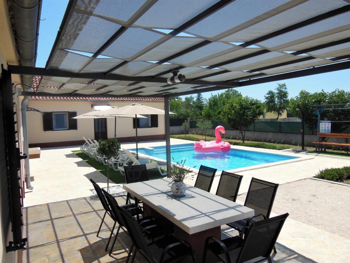 Holiday Home Tuta Polaca Exterior photo
